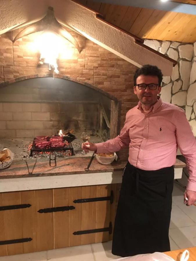 Apartmani Mane Traù Esterno foto
